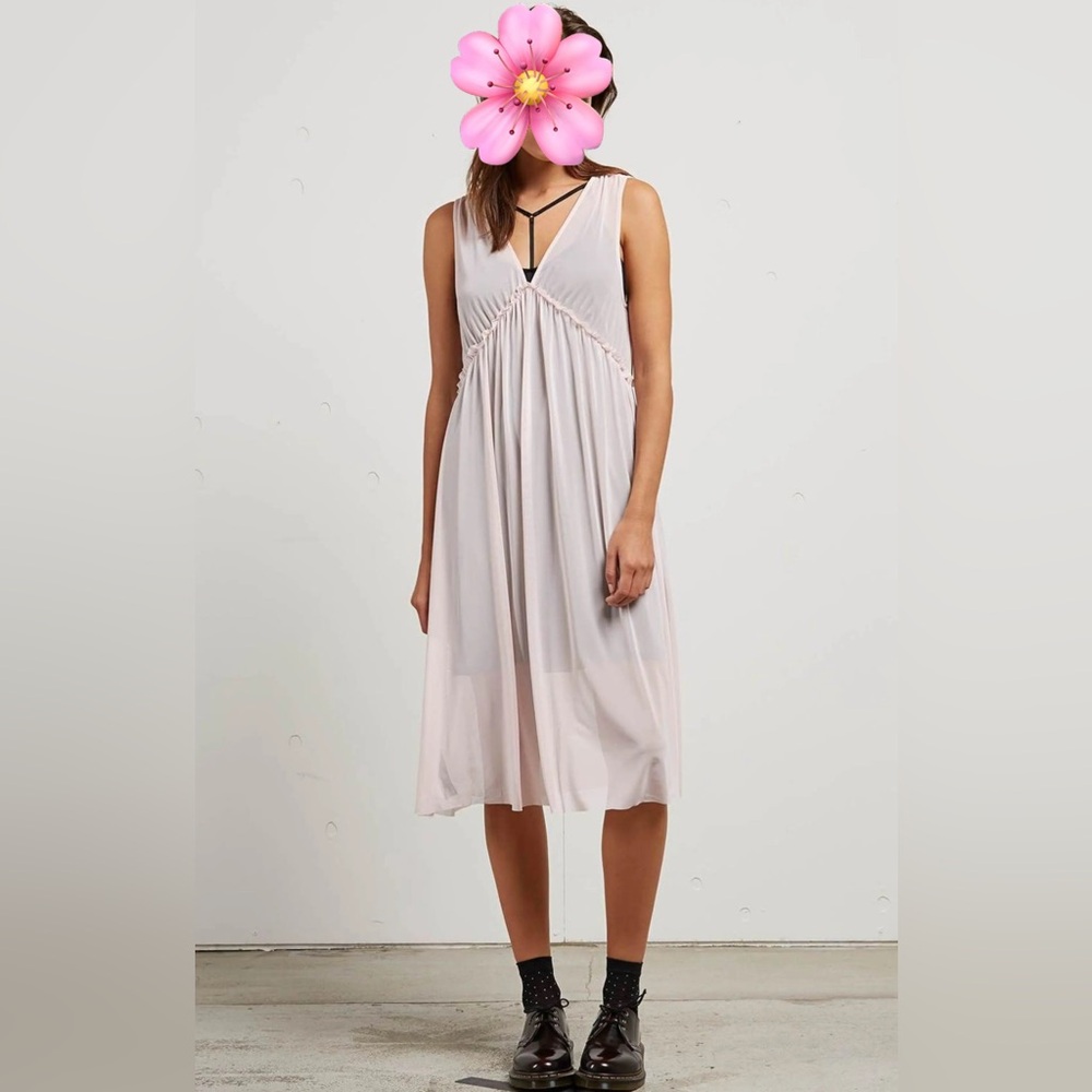 VOLCOM True To This Shell Pink & Black Y-Yoke Slip Dress | Size Medium New NWOT